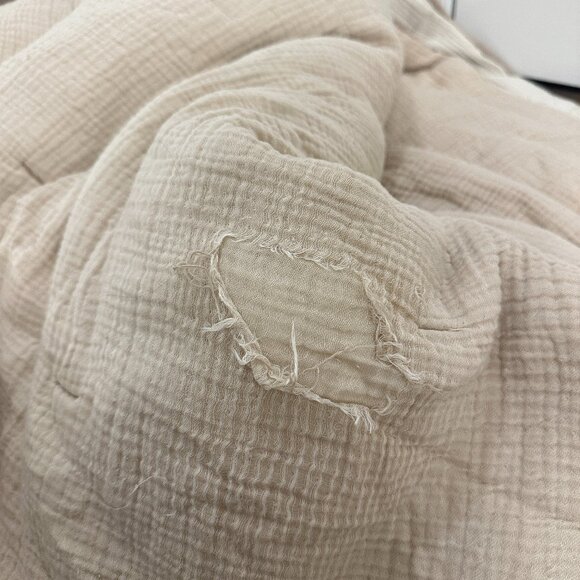 PARACHUTE Organic Cloud Cotton Quilt in Natural And Ivory Size Full/Queen - Picture 5 of 10